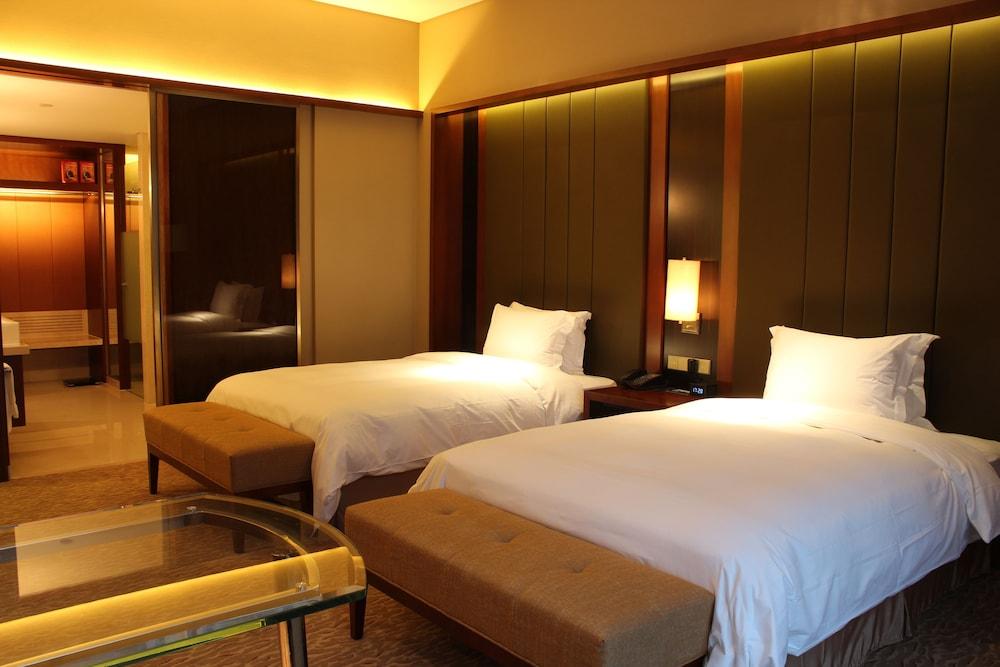 Hilton Nanjing Riverside Esterno foto