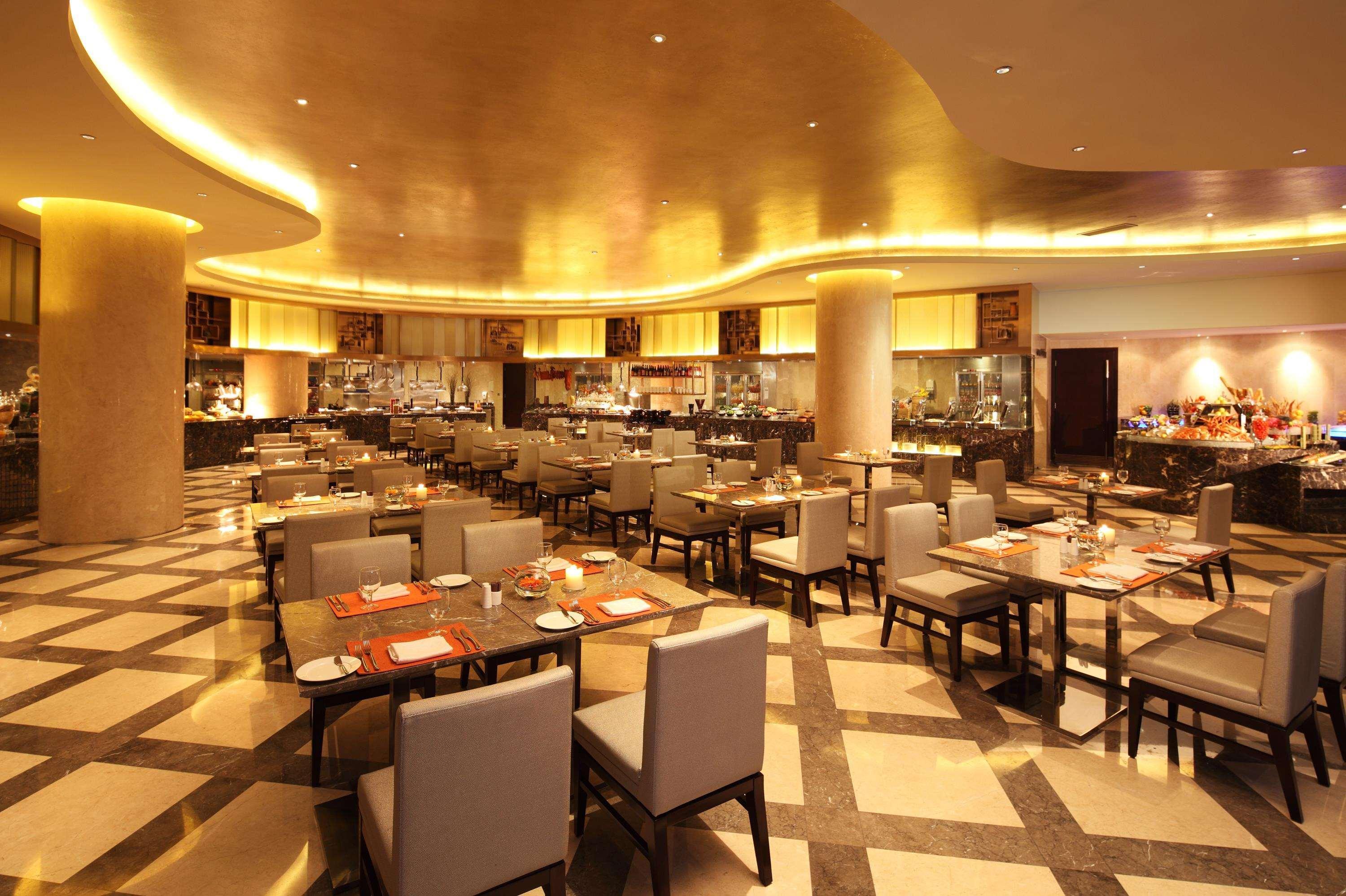 Hilton Nanjing Riverside Ristorante foto