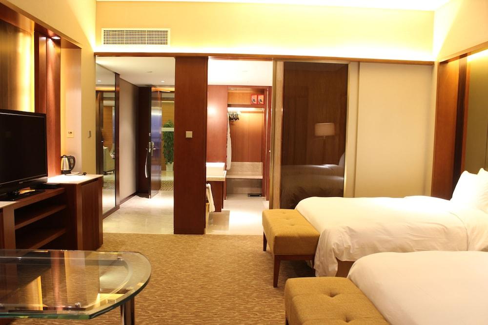 Hilton Nanjing Riverside Esterno foto